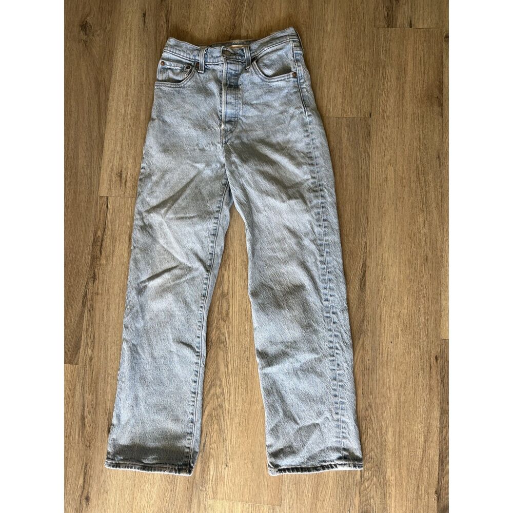 Levi's Premium Ribcage Straight Leg Jeans Light Wash Size 25